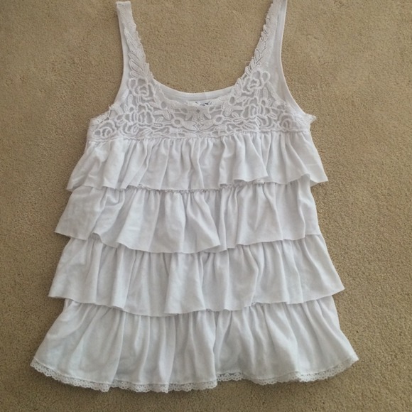 White ruffled aeropostale top