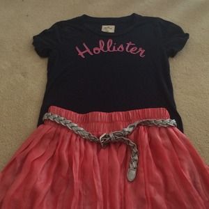 NAVY BLUE HOLLISTER SKIRT + SHIRT 3 DAYS ONLY!!!