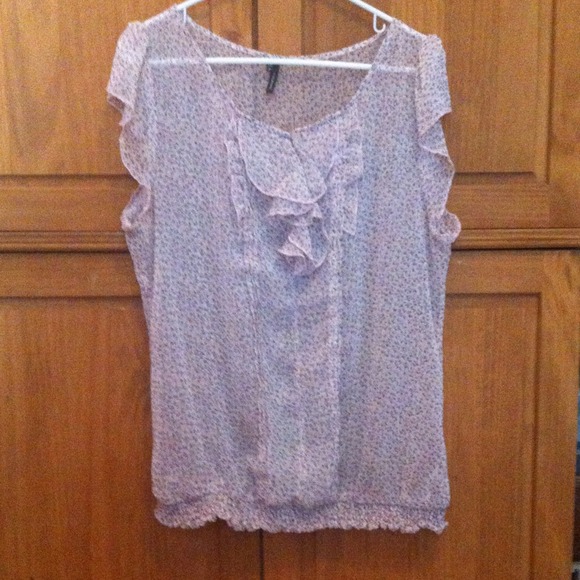 Maurice's sheer print top. Banded bottom. Size XL