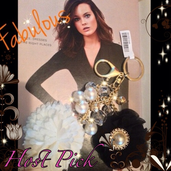 🎉HP 12/12/14🎉....💝🔑Chiffon Flower keychain🔑💝