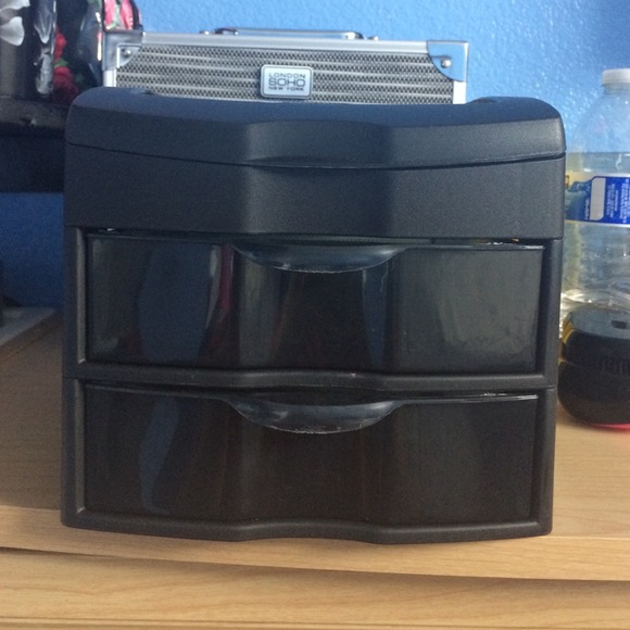 Makeup / nailpolish / beauty container