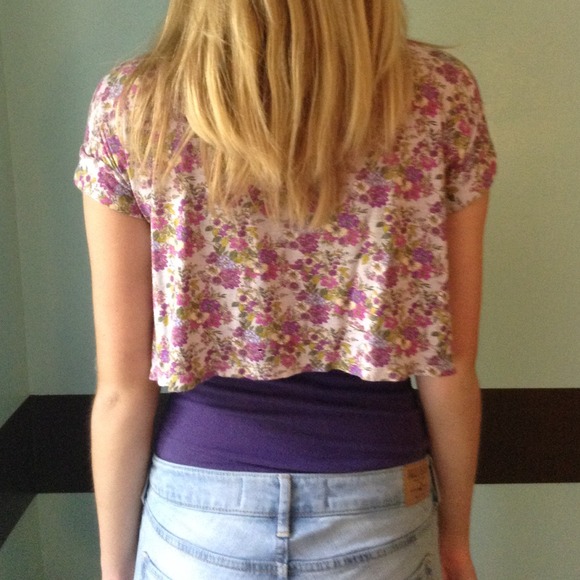 crop top - Picture 4 of 4