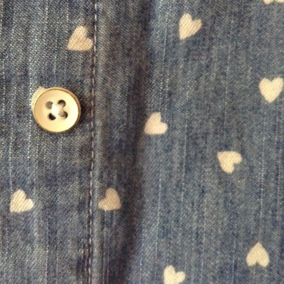 Long sleeved jean shirt. - Picture 4 of 4