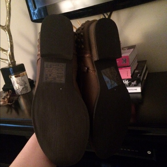 Combat Boots - Picture 3 of 3