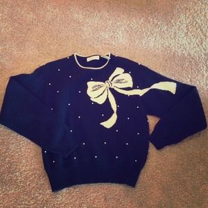 Liz Claiborne knit Sweater. Used..