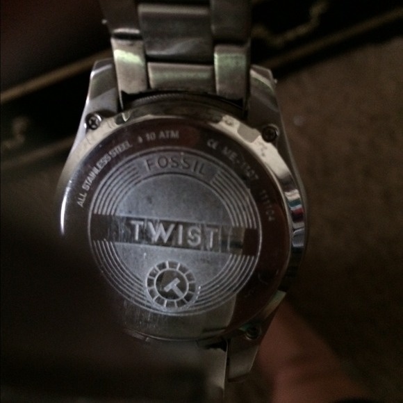 LIKE NEW FOSSIL WATCH!!!!! - Picture 2 of 4