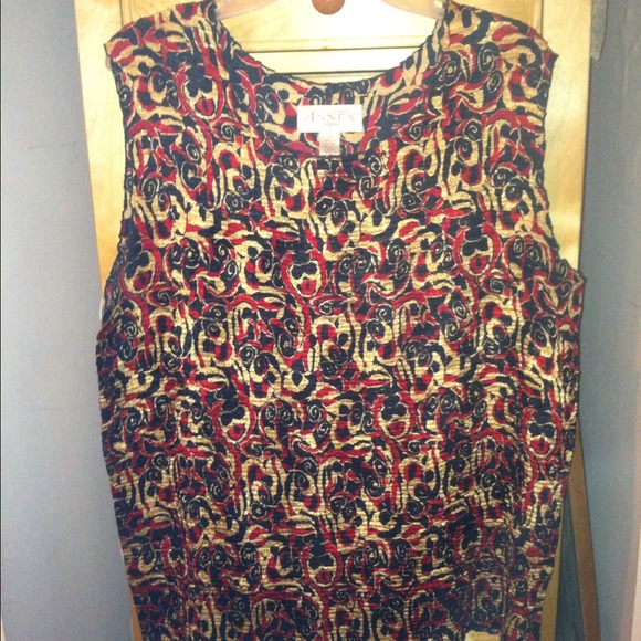 ❌SOLD❌Beautiful Tank - Picture 1 of 2