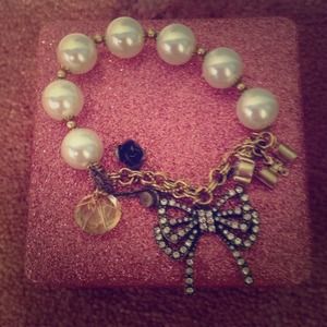 Betsey Johnson bow bracelet