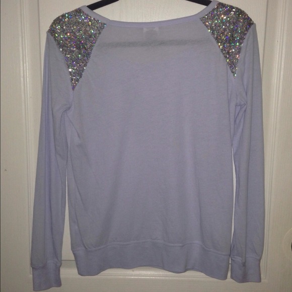 🚨SOLD on eBay🚨VS PINK Lilac Top Silver bling! - Picture 2 of 4
