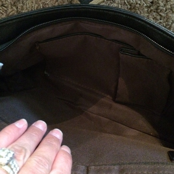 Adorable BLINGY clutch - Picture 4 of 4