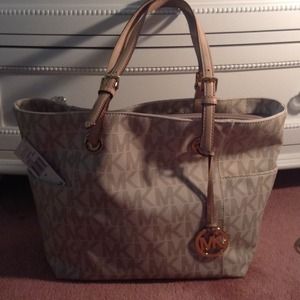 Authentic Michael Kors  large Hamilton