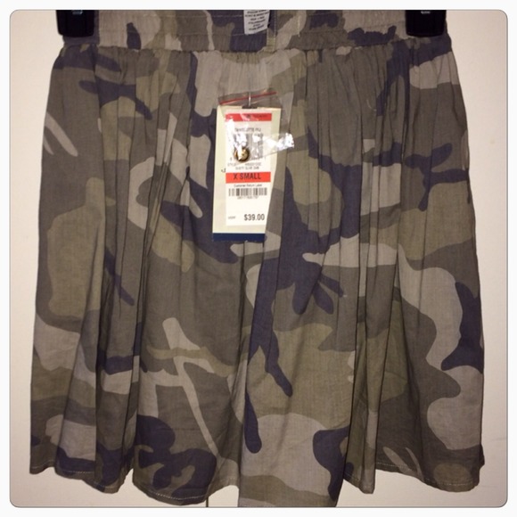 Green Camo Skirt - Picture 4 of 4