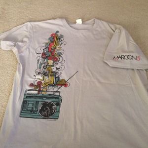Old school Maroon 5 tshirt!