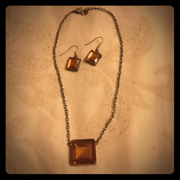 AMBER COLORED SQUARE SET - Picture 1 of 3