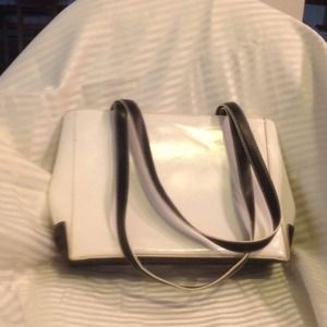 🎃🎃80% OFF!🎃🎃Maxx New York White shoulder bag