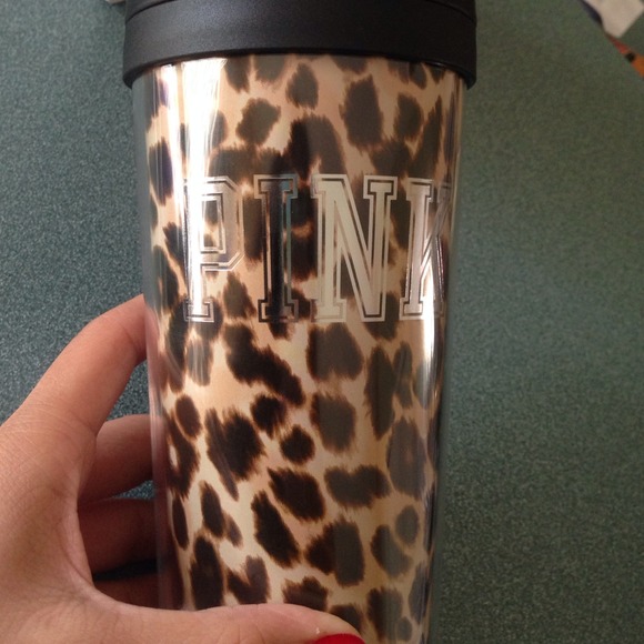 ⚡️FLASH SALE⚡️NIB VS PINK travel coffee/tea cup ❤️