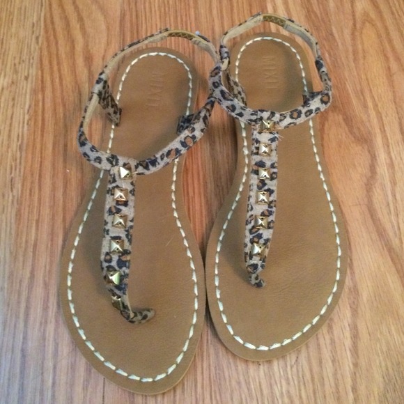 Cheetah Print Sandals with gold Studs