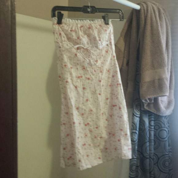 Strapless floral print dress