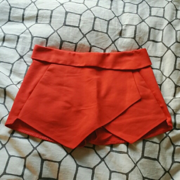 Bundled! {zara} Red Origami Skort - Picture 2 of 4