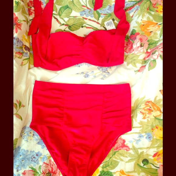 Forever21 High Waisted Bikini Very Flattering Plus