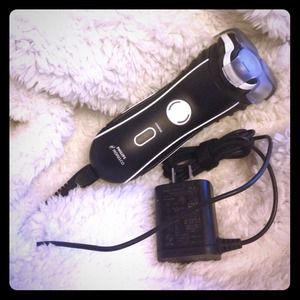 Philips Norelco Electric Shaver