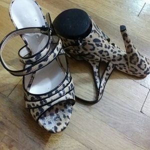 Women open toe zebra skin casadei shoe size 9
