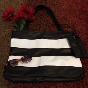 Cute Black & White Stripped Bag - Brand New