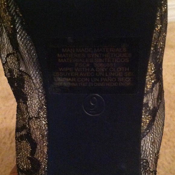 Peep toe heels - Picture 3 of 4