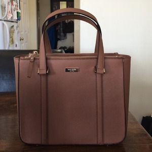 SOLD! Kate Spade Hand Bag