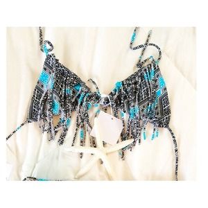 ACACIA NWT LARGE MONTAUK THAI