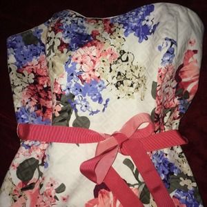 White House Black Market Floral bustier size 4
