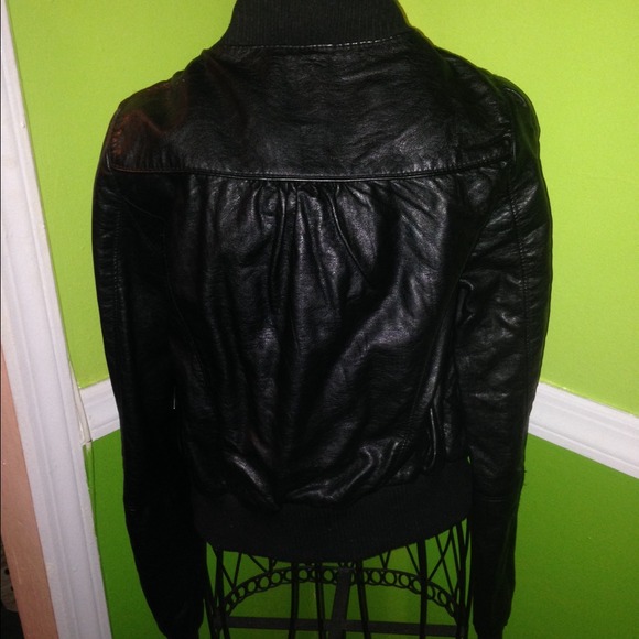Black H&M leather jacket! - Picture 2 of 3