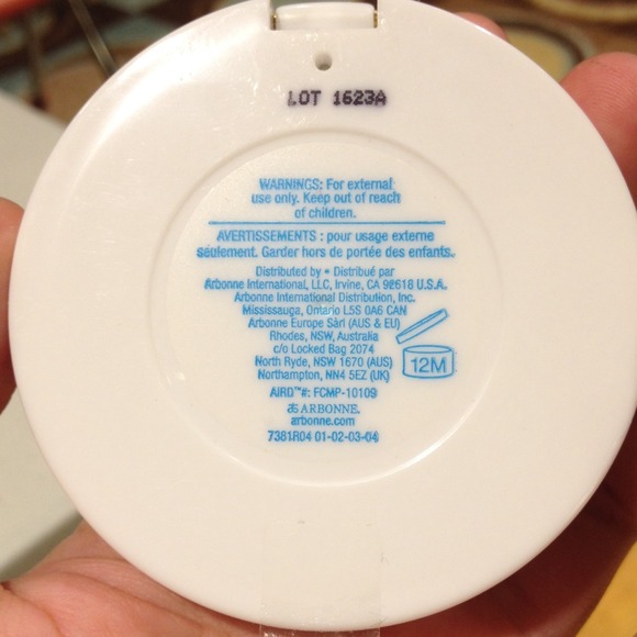 Powder - Picture 2 of 3