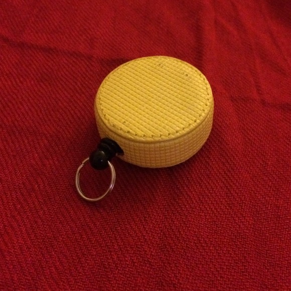 NAME ID HOLDER... CAN BE USE FOR KEYS