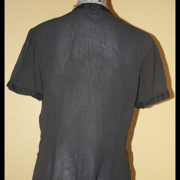 Cute black Dressy Blouse, Silk(??) - vintage look - Picture 4 of 4