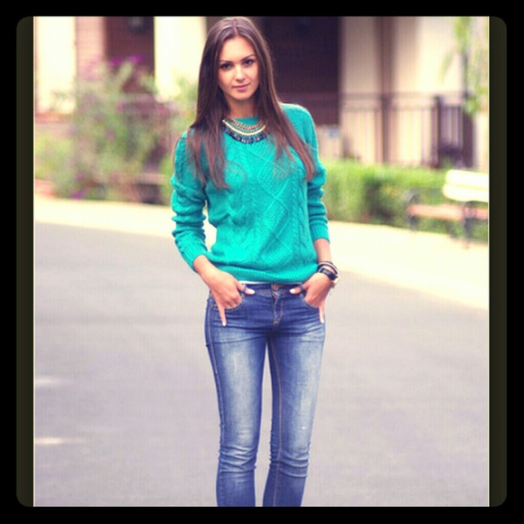 Victoria's Secret Tops - Victoria's Secret teal sweater!