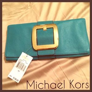 ✨ NWT Michael Kors clutch!!!