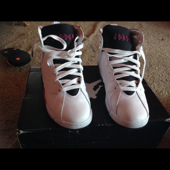 6youth retro 7 Jordan's pink