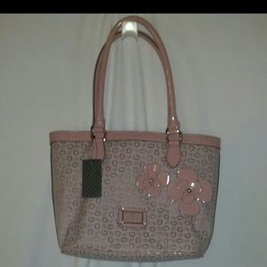 Blush color medium size Guess Handbag