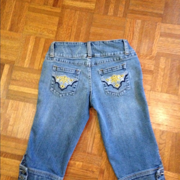 CAPRI JEANS - Picture 2 of 2