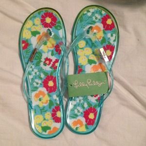 Lilly Pulitzer flip flops