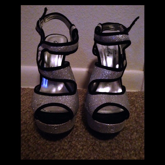 Silver heels !