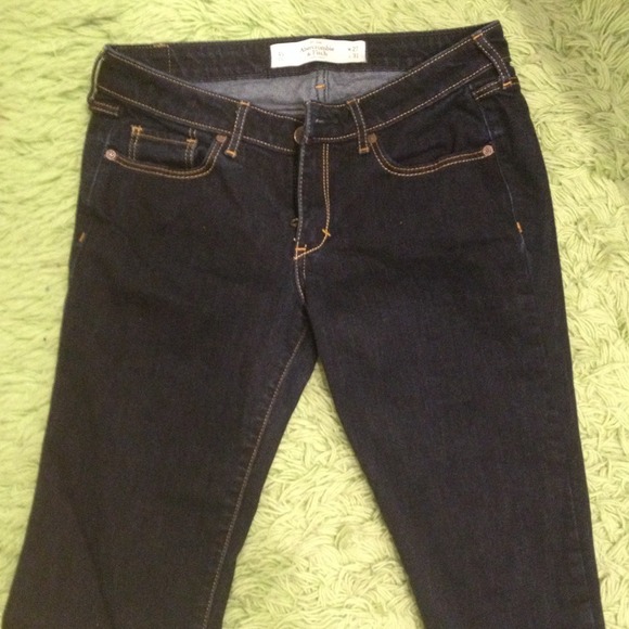 Dark wash A&F skinny jeans