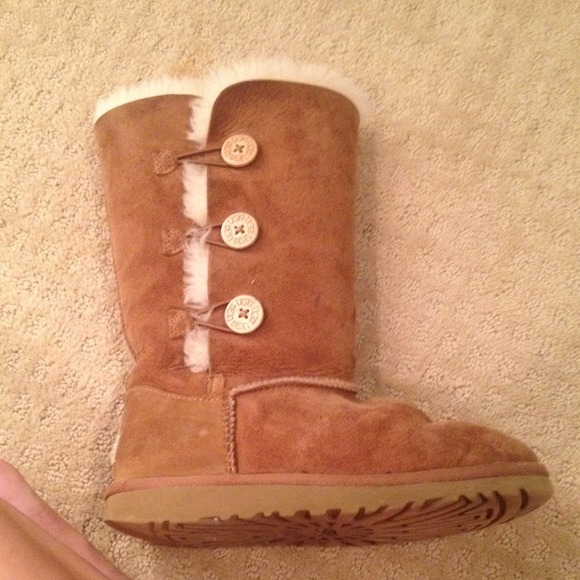 Bailey Button Triplet Uggs