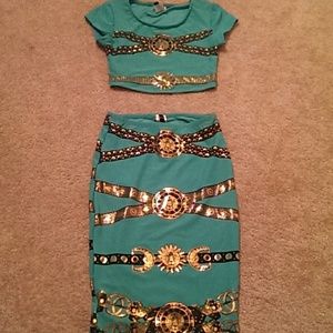 Crop top.and high waisted skirt set