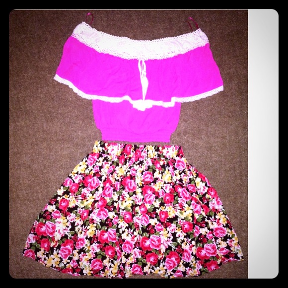 Forever 21 floral skater skirt