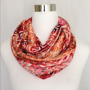 🍂Handmade infinity in orange chevron/Aztec🍂