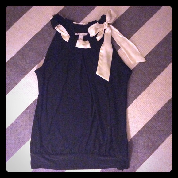 Like New - White House Black Market top