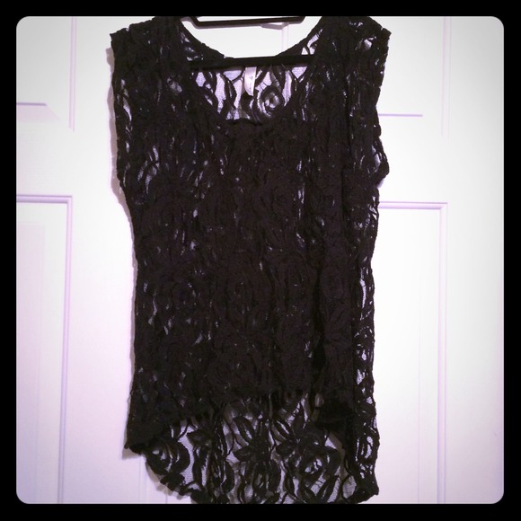 Black lace sleeveless top - Picture 1 of 3