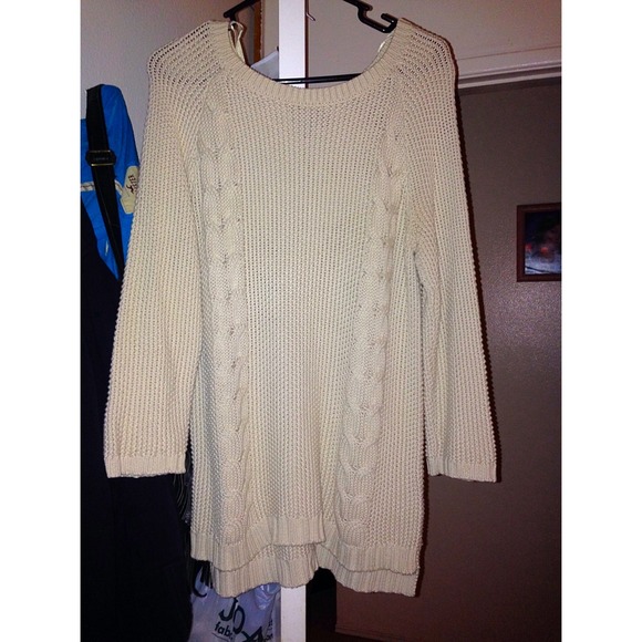 Knit sweater